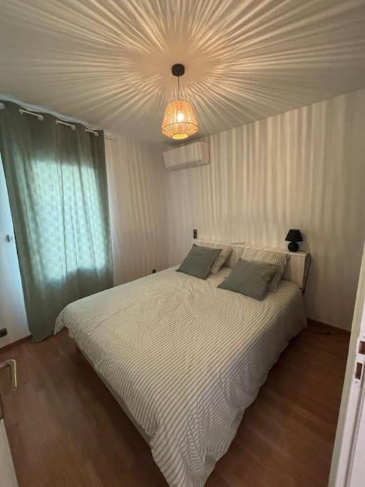 Appartement En Petite Camargue Saint Laurent d'Aigouze Bagian luar foto